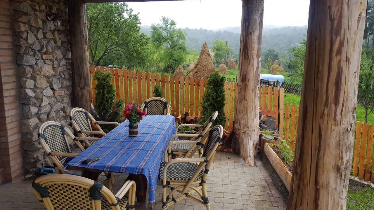 Casa Din Piatra Hotel Poiana  Екстериор снимка