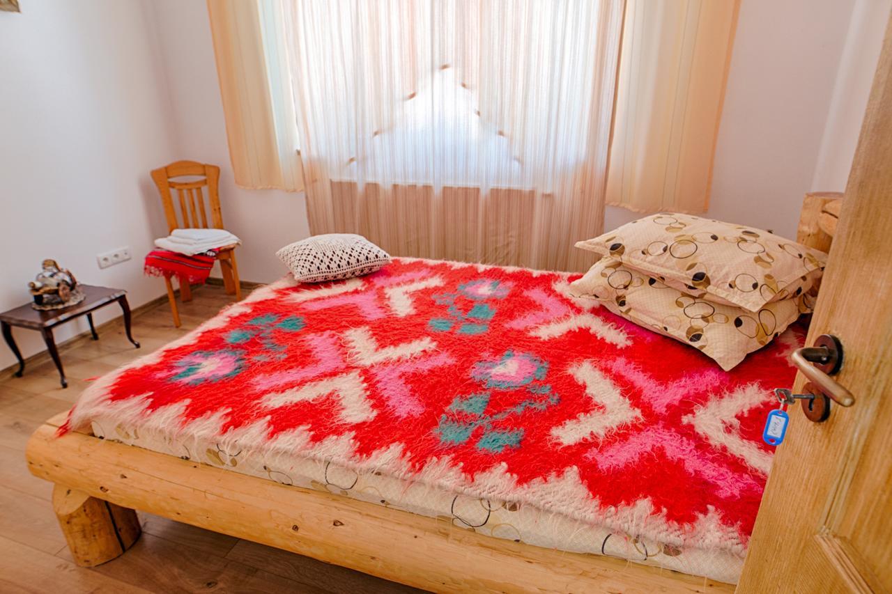 Casa Din Piatra Hotel Poiana  Екстериор снимка