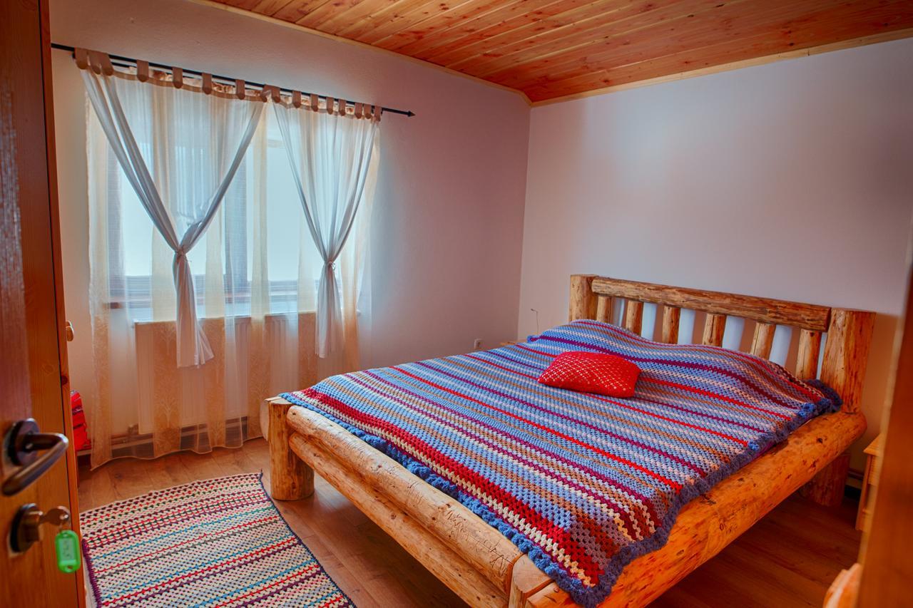 Casa Din Piatra Hotel Poiana  Екстериор снимка